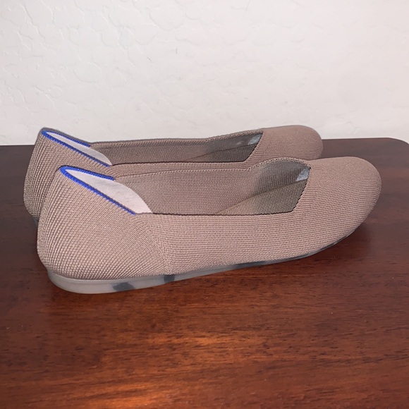 ROTHY’S BRAND NEW SIZE 9.5 ROUND TOE SLIP ON FLATS - Picture 3 of 10